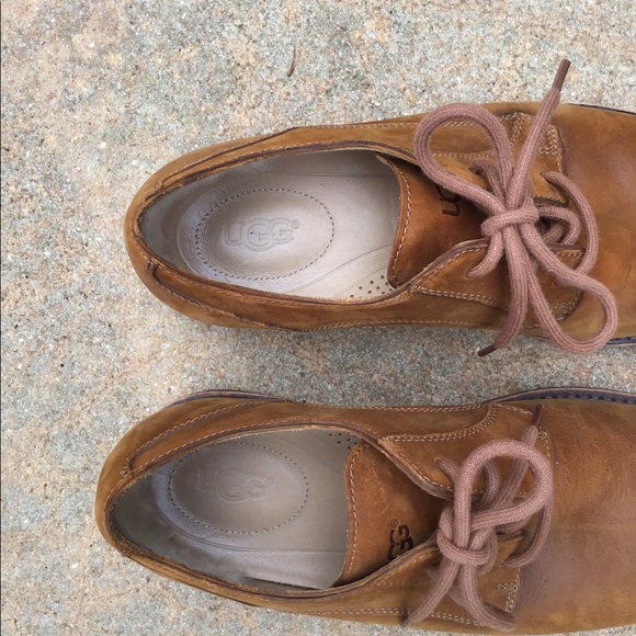 UGG men’s Oxford 9.5. Brown nubuck leather. NWOT - Picture 5 of 13